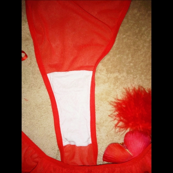 Mesh Ruffle Lingerie Set - Picture 6 of 7